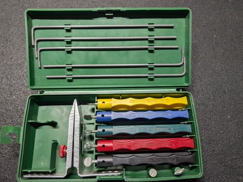 lansky deluxe 5-stone sharpening system