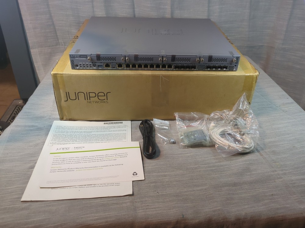 Juniper Networks SRX345-SYS-JB-DC 16 Port Services Gateway