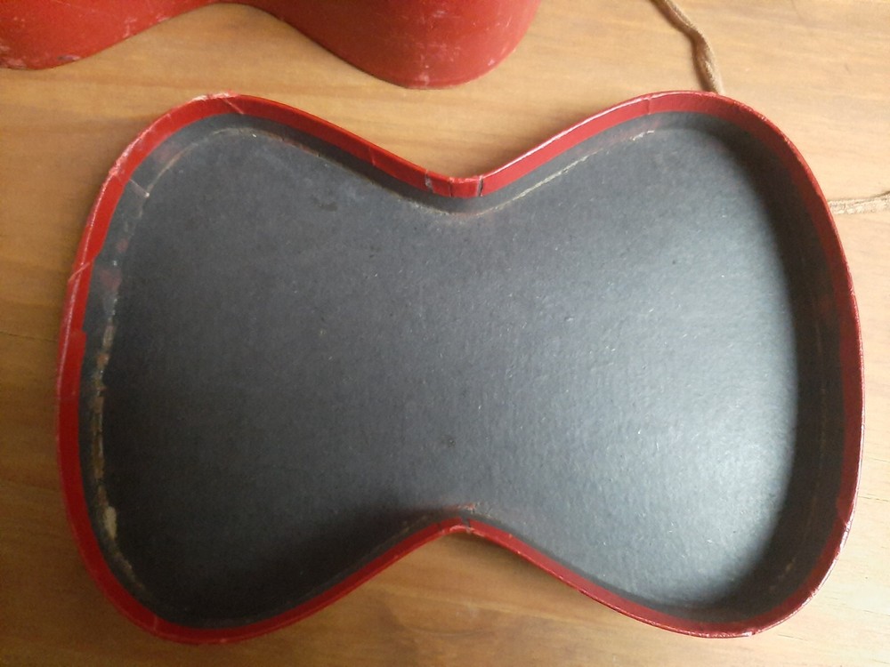 Napoleonic uniform epaulettes in box.