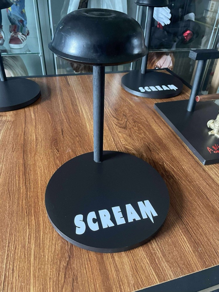 Scream Mask Display Stand