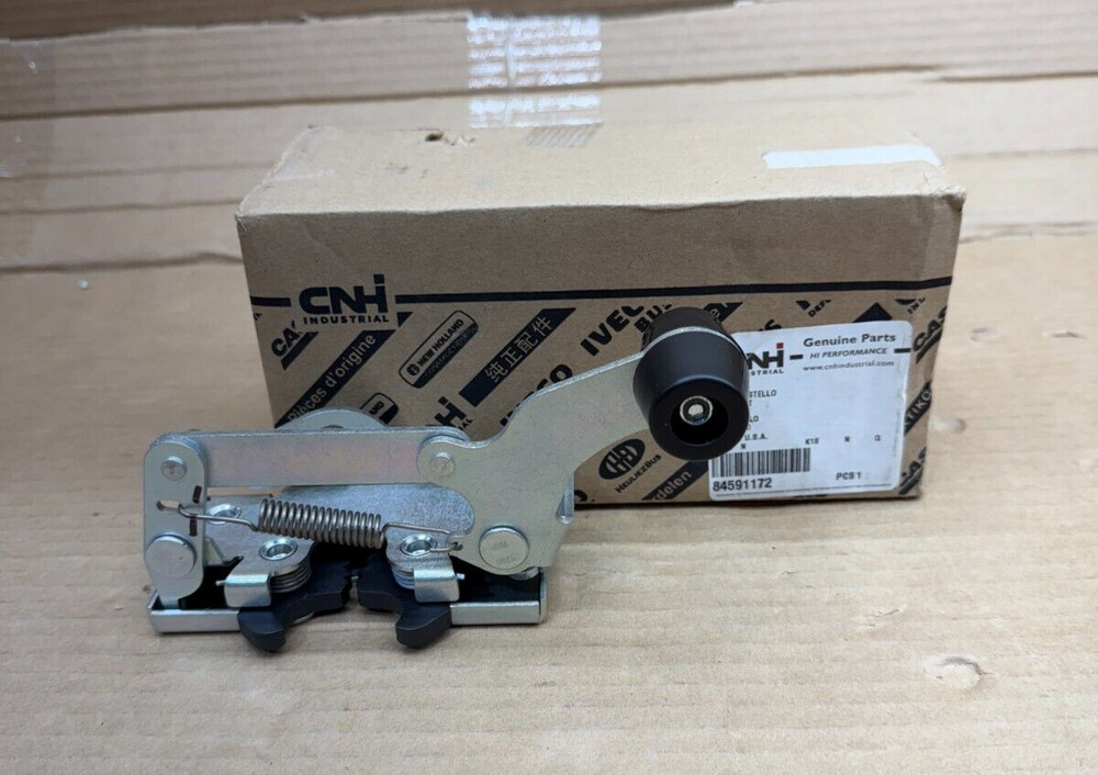 Genuine CNH 84591172 Latch