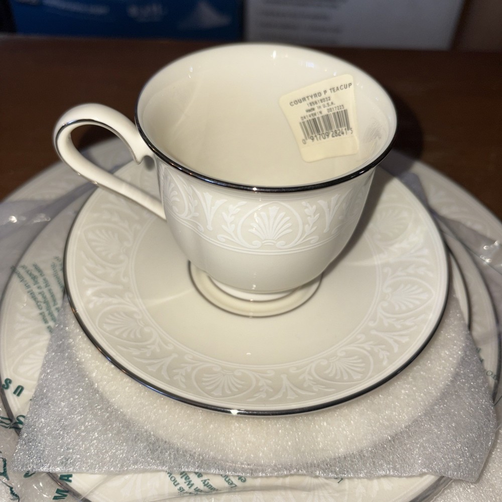 Lenox China Courtyard Platinum 5 Piece DINNER Place Setting - NWT