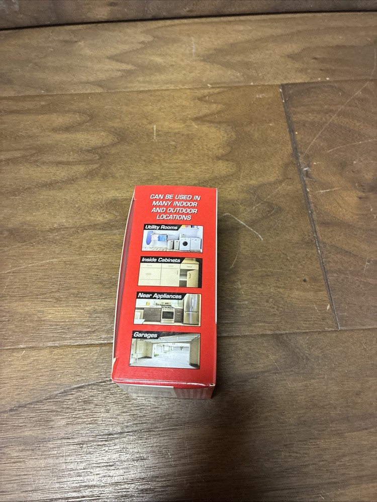 Tomcat Press 'N Set Mouse Trap Plastic, Spring-Loaded Mouse Killer with Grab-Tab