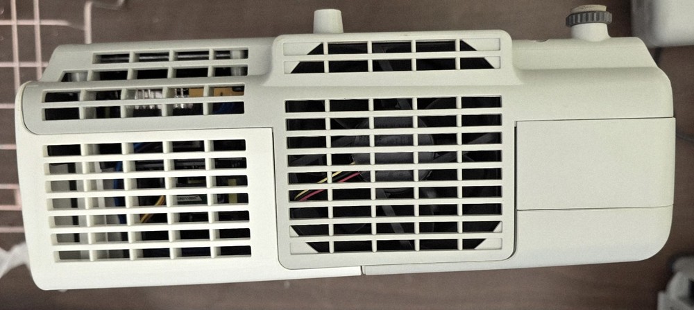 Epson PowerLite 83c 3LCD Projector