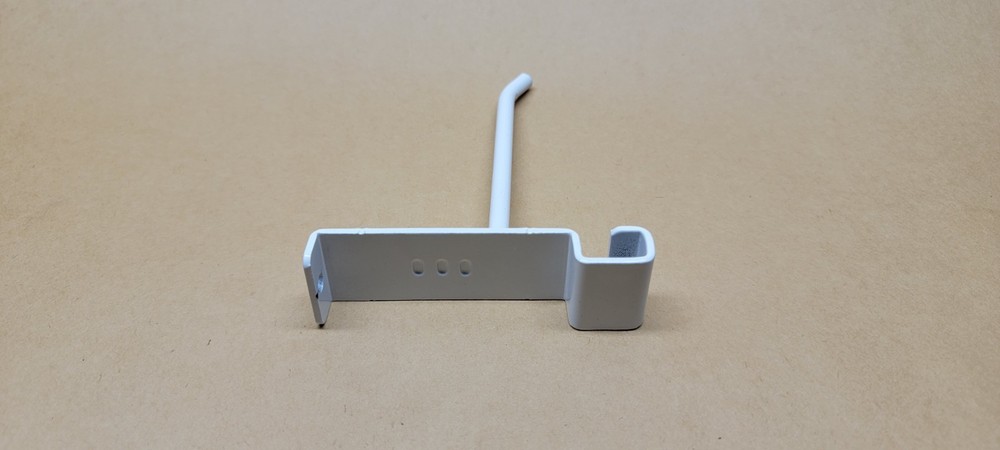 (LOT OF 100) 4" GridWall Hooks