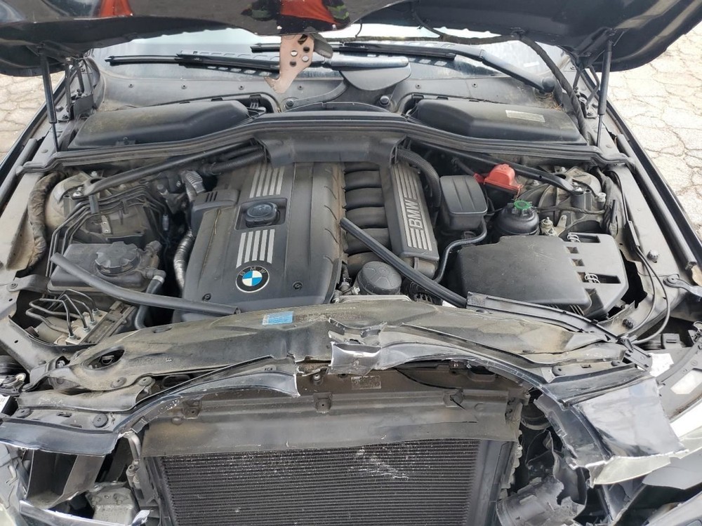 528I 2010 Glove Box 4747749