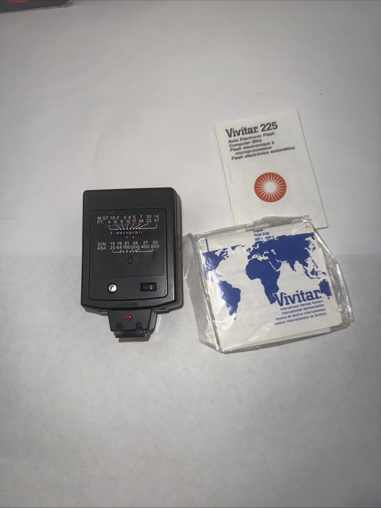 VIVITAR AUTO THYRISTOR 225 FLASH Tested *