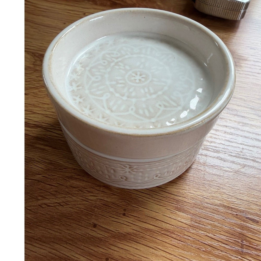 Creative Co-op White Reactive Glaze Mandala Stoneware Decorative Dish DF2923