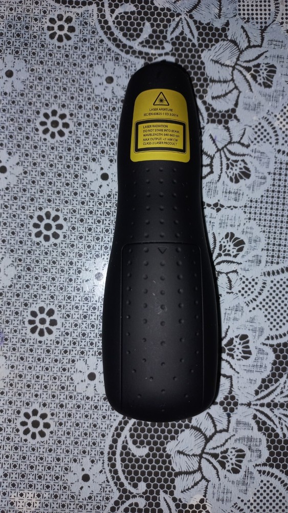 Logitech R400 Laser Presentation Remote - Black