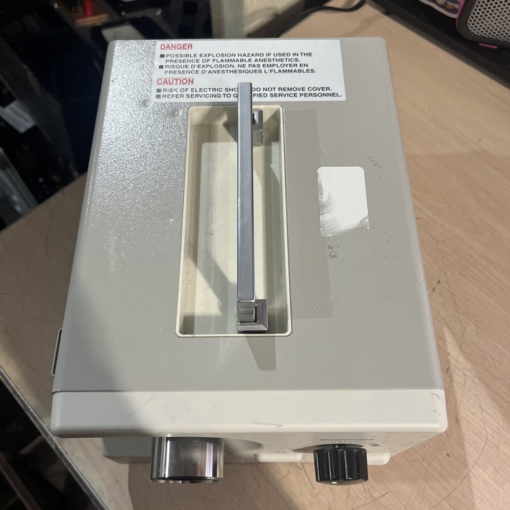 OLYMPUS CLK-4 HALOGEN LIGHT SOURCE