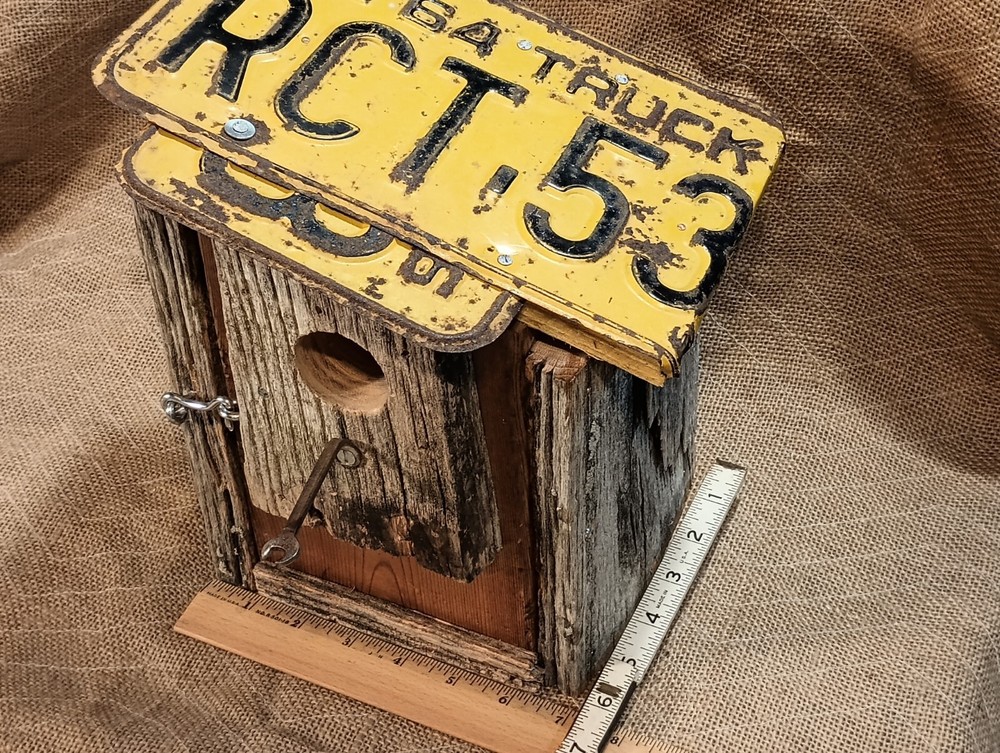 Rustic BIRDHOUSE made with Recalimed/Repurposed Material