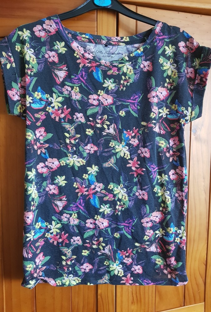 Ladies Summer Tops Bundle Size 8