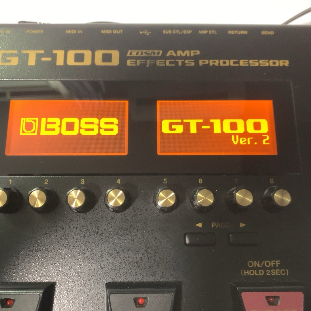 BOSS GT-100 Multi-Effects Guitar Processor – COSM Amp Modeling / USB / Looper