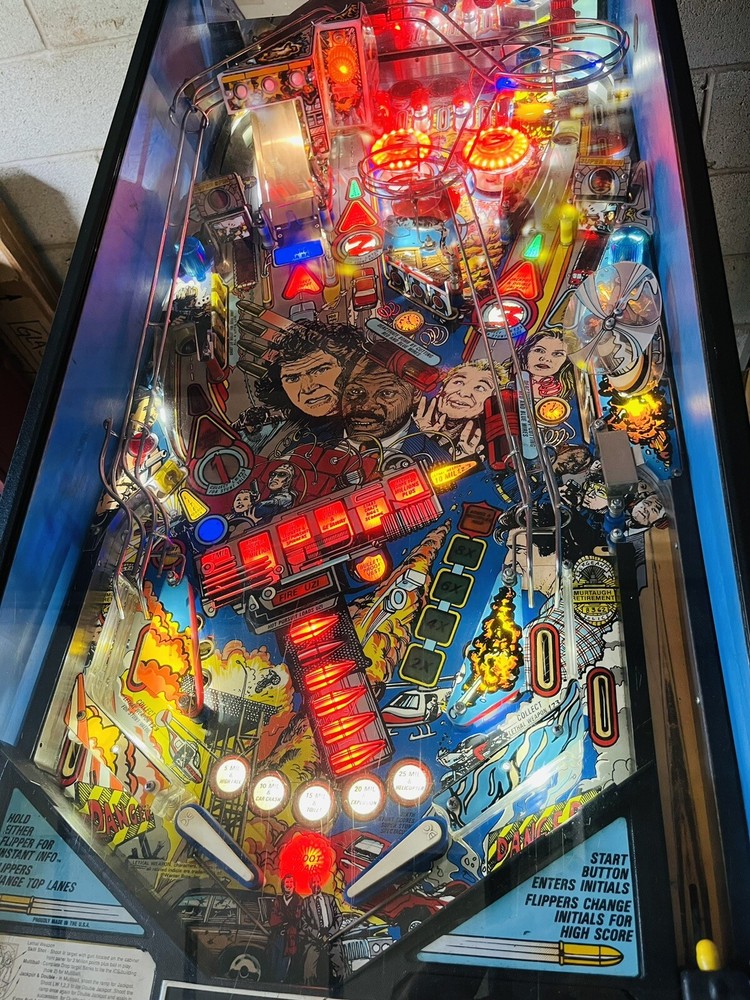 Lethal Weapon 3 1992 DATA EAST Pinball Machine GREAT Condition