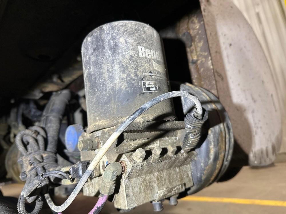Bendix AD-IS Air Dryer - Used