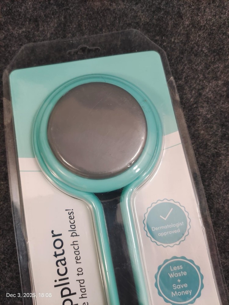 New Forever Blender Lotion Applicator for Back New