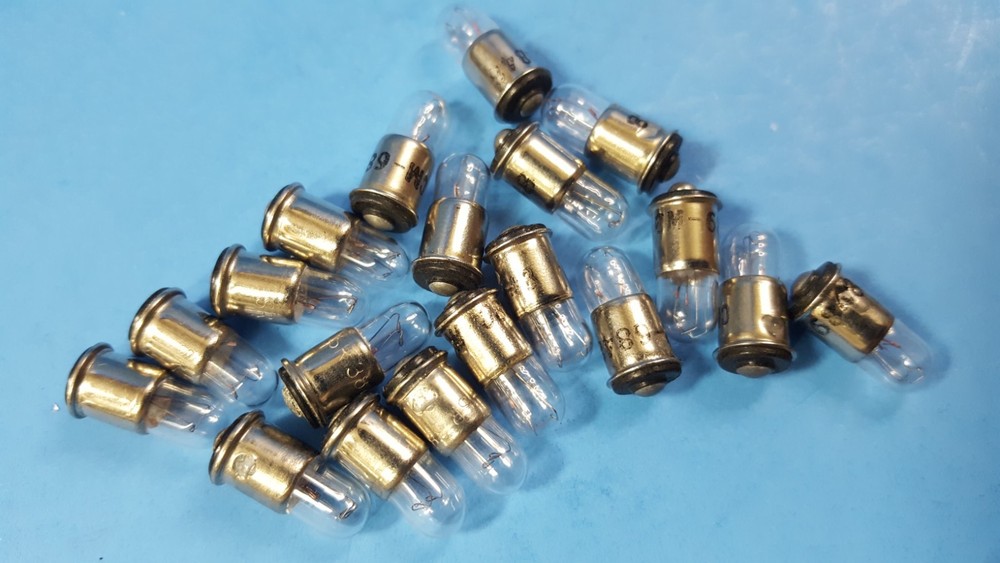 18Pcs- LAMP, Midget Flanged Base, SR387, CM6848