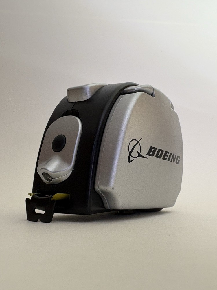 Boeing 4 in 1 Measuring Tape Calculator Flight light Notepad