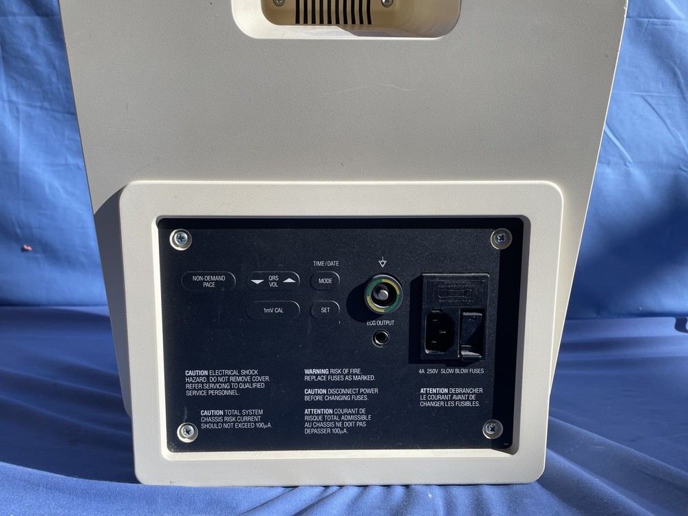 LifePak 9P with Quick-Combo Pacing Adapter & Cables