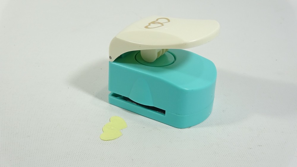 Intertwined Heart Paper Punch 1"