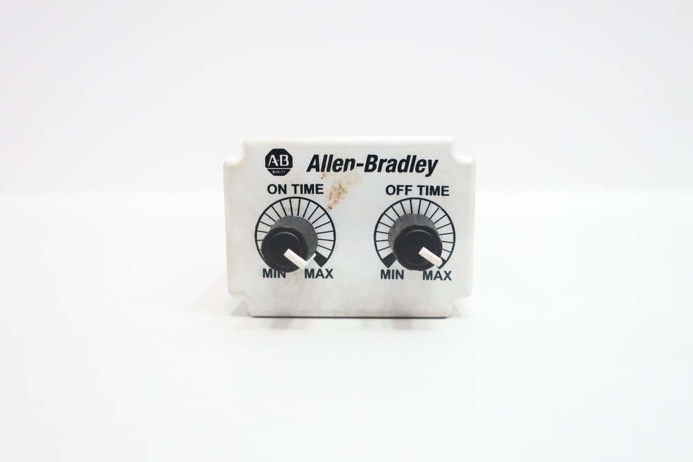 Allen Bradley 700-HV32DCU120 Repeat Cycle Timer 240v-ac