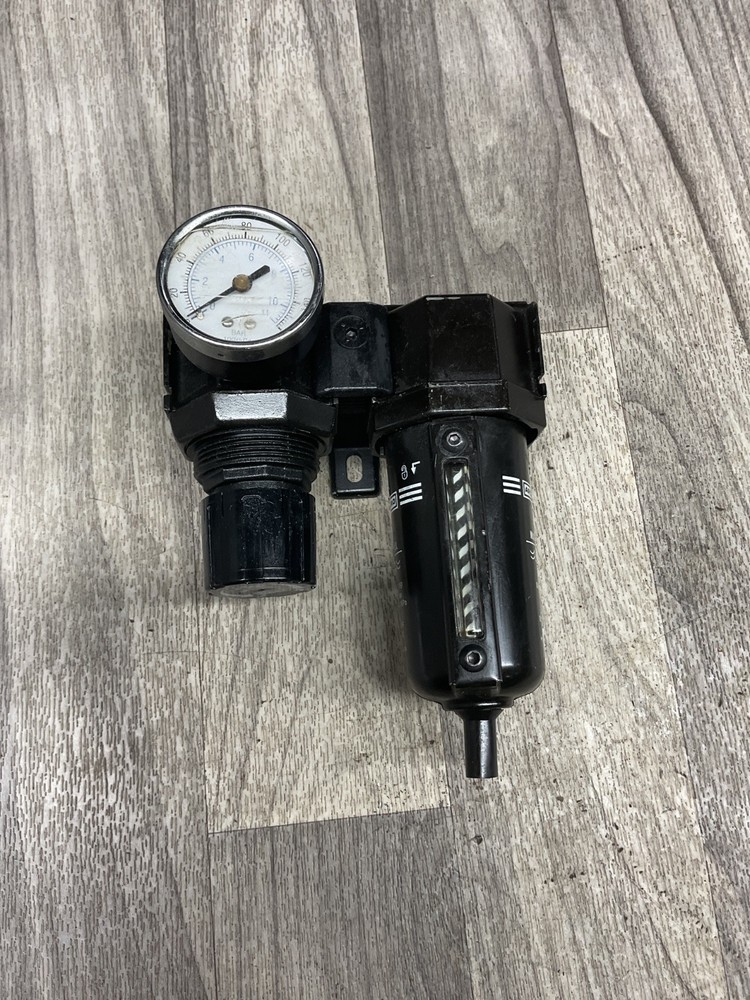 ARO Pneumatic Line Filter / Regulator, Max 200 psi, #4012D15PR5