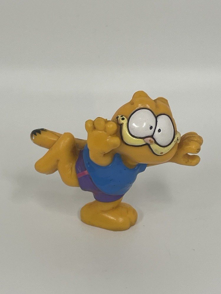 Vintage 1981 Garfield In Motion PVC 2” Mini Figure