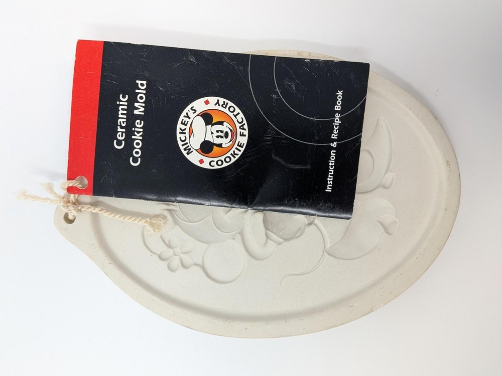 Disney Ceramic Minnie Mouse Cookie Mold New With Tags