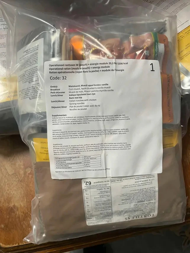 Dutch code 32 MRE 24 hour ration artic