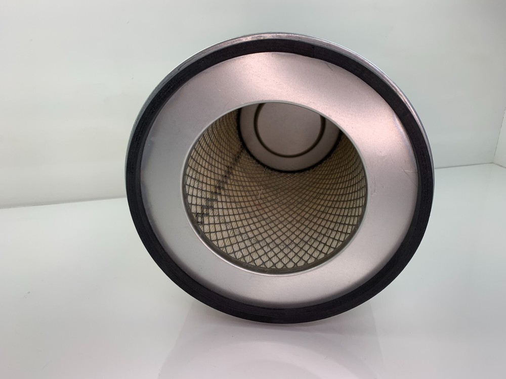 Fleetguard AF335M Air Filter