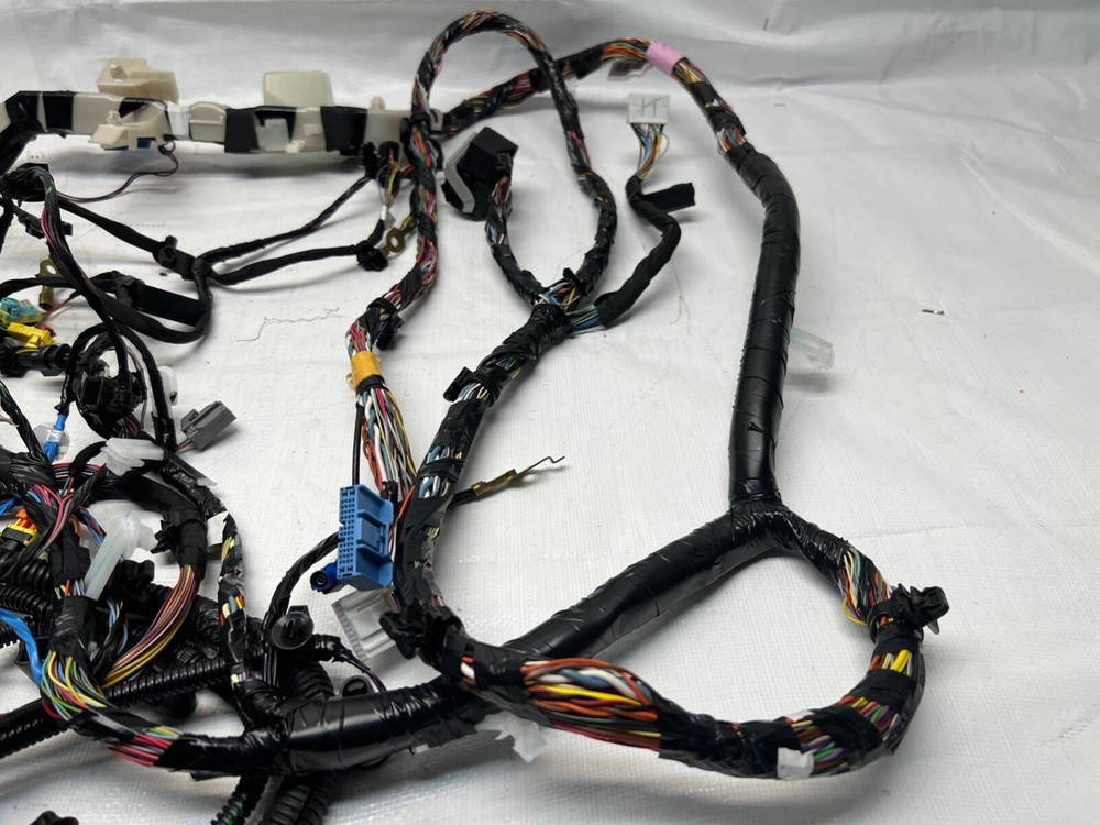 17-19 Tesla Model 3 Main Body Left Driver Side Wire Wiring Harness 1067954-00-E