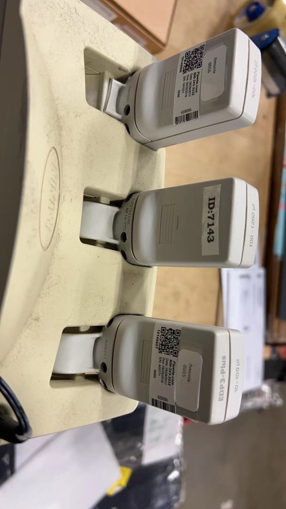 Rainin EDP3-Plus and basic Electronic Pipettes With Charger