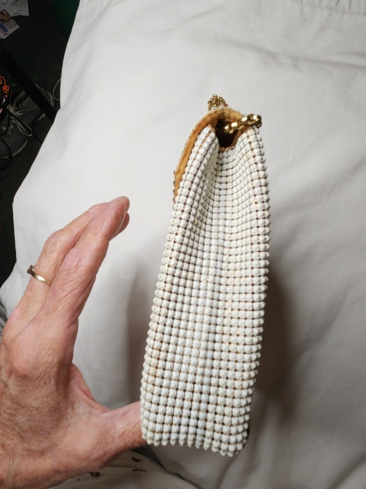 Vintage Whiting And Davis White Mesh Purse With Gold Chain Shoulder Strap