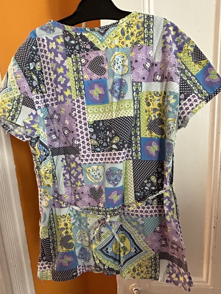 womens scrub set size small