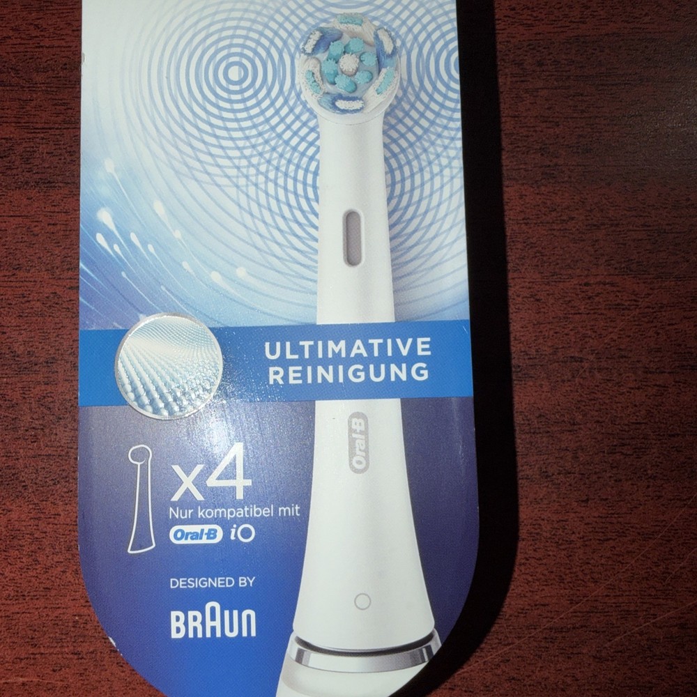 Oral-B iO Ultimate Clean Replacement Brush Heads - 4 Count New