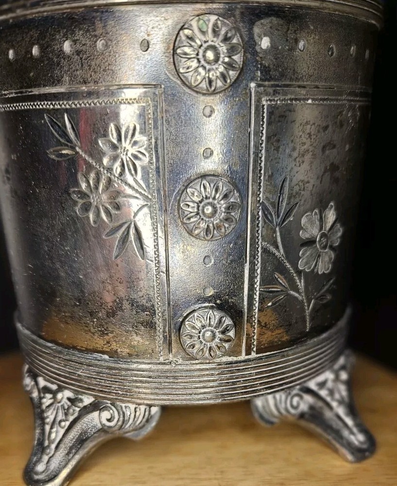 Lovely Vintage Ornate Solid QUAD SILVER Pen Desk Caddy