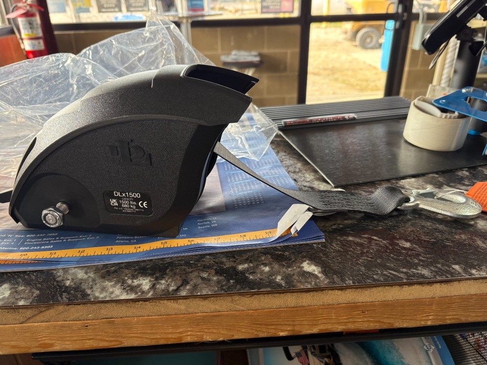 DUTTON-LAINSON DLx1500FC Pulling Winch - NEW - 17027