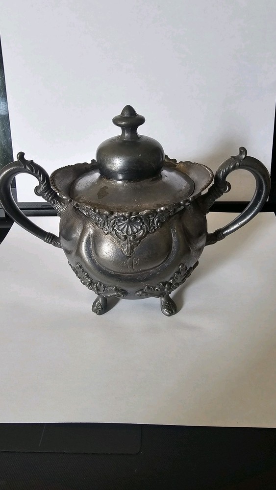 19th Century E.G. Webster & Son Silverplate sugar bowl