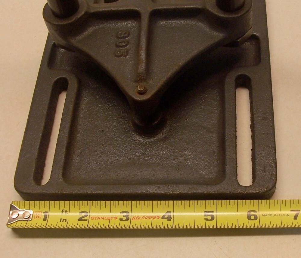 FAMCO DRILL PRESS MOTOR MOUNTING ASSEMBLY