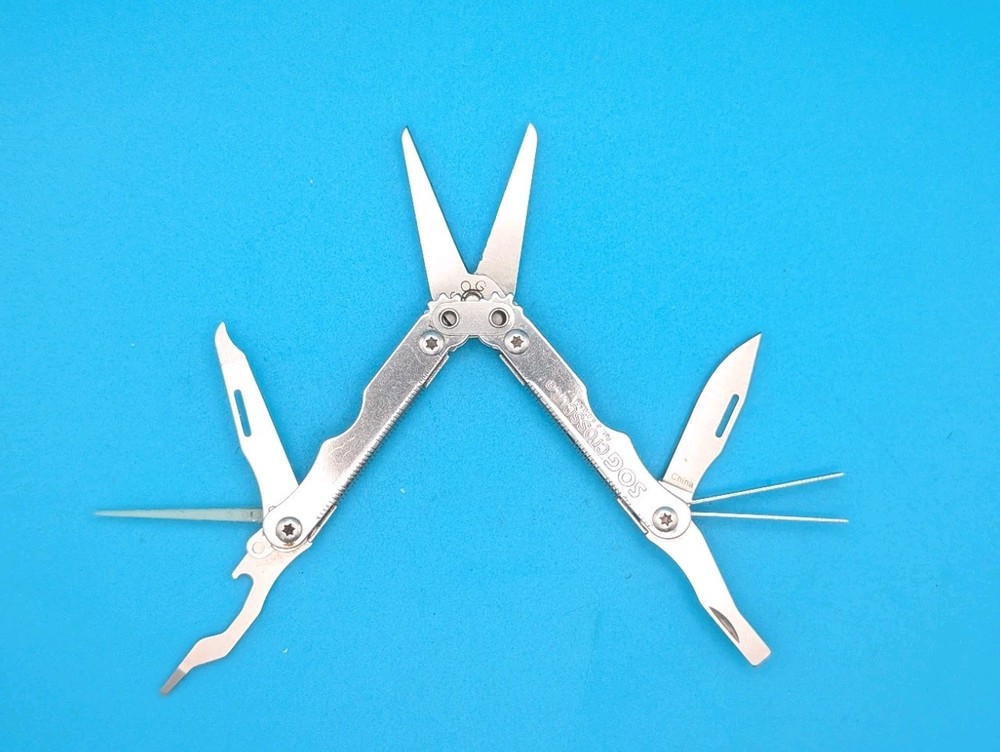 SOG Crosscut Multitool Knife!