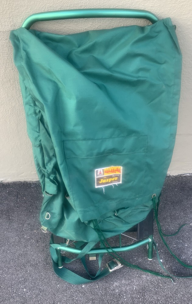Academy Broadway Jasper Backpack 4730 Exterior Frame Camping Hiking Nylon Green