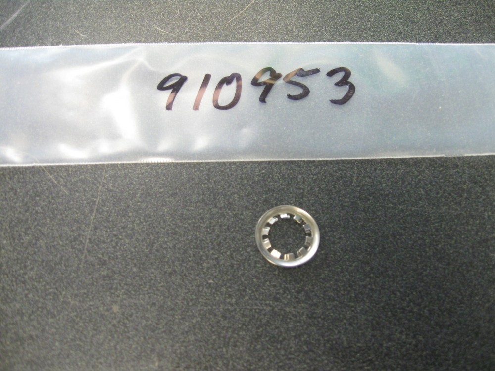 JOHNSON EVINRUDE OMC THRUST PLATE RETAINING RING 0910953  JO92