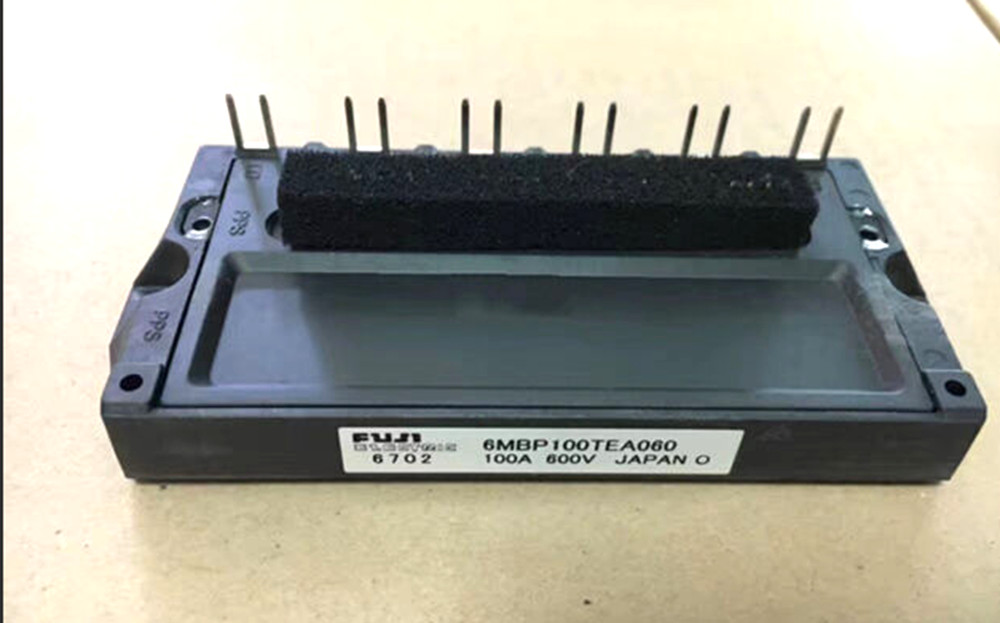 NEW FUJI 6MBP100TEA060 Module Power Supply