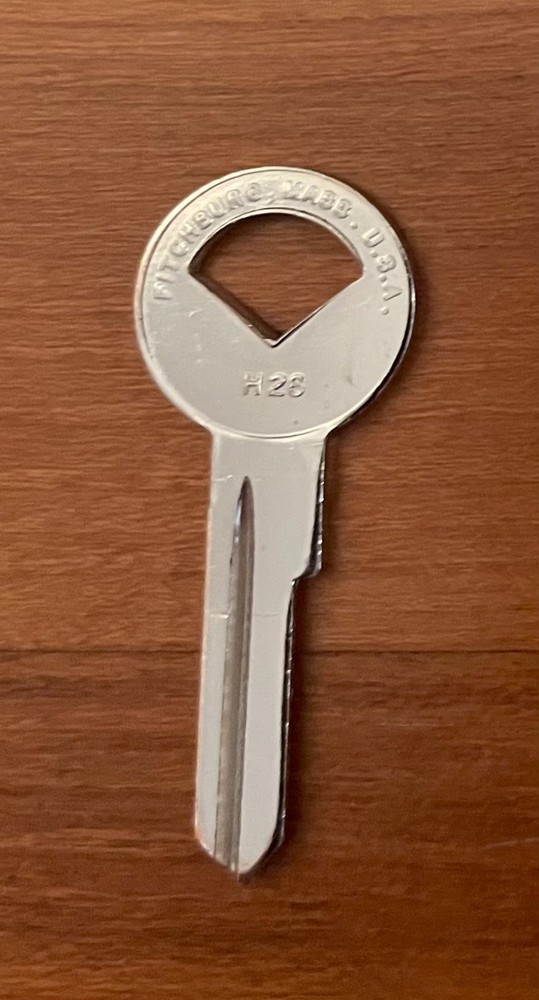 VINTAGE KEY BLANK - FORD H26