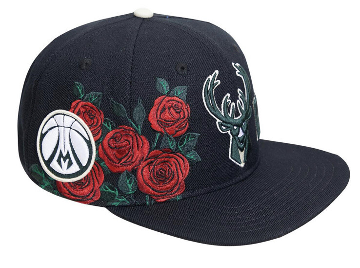MILWAUKEE BUCKS ROSES SNAPBACK HAT Pro standard