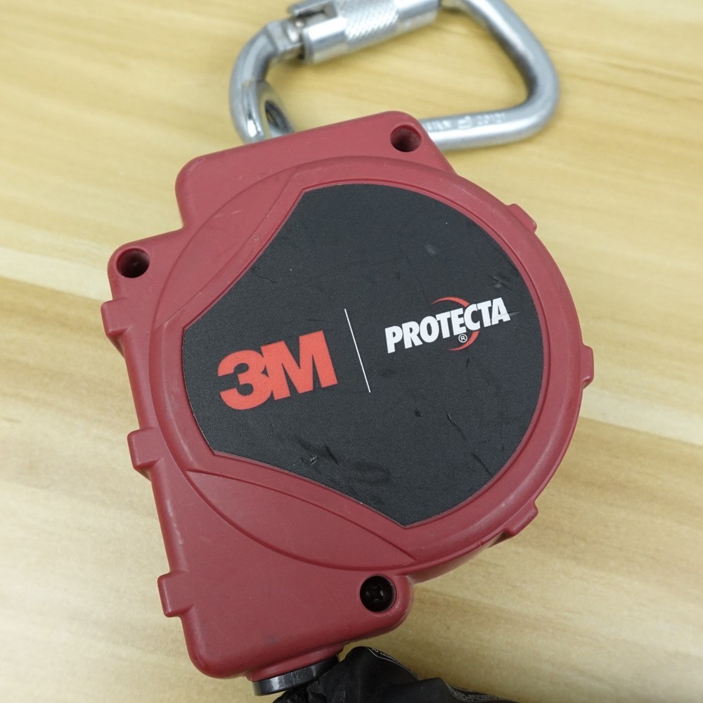 3M Fall Protection Protecta 3100425, 11ft (3.3M) Used Good