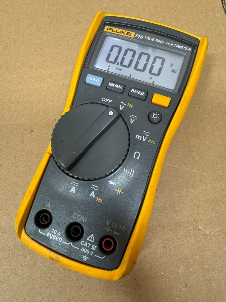 Fluke / True RMS Multimeter / 115