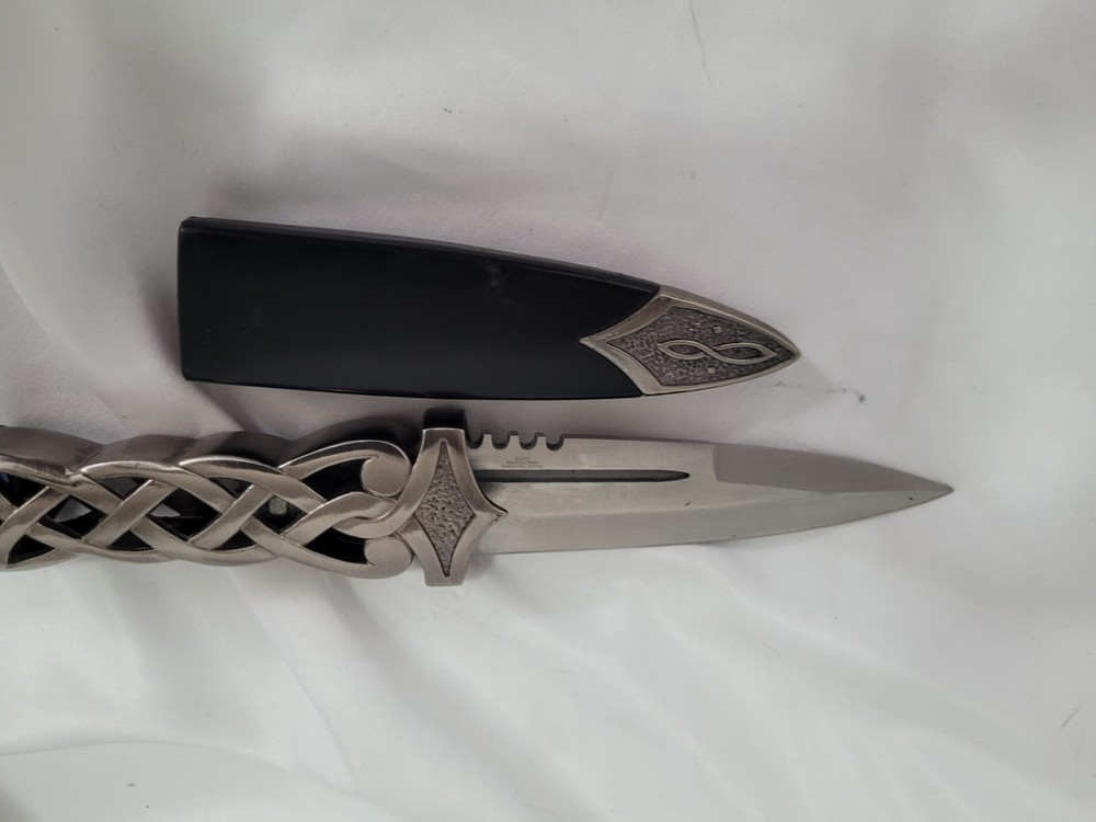 Dagger | 9" Celtic Twisted Dirk Scottish Sgian-Dubh Knife with Scabbard