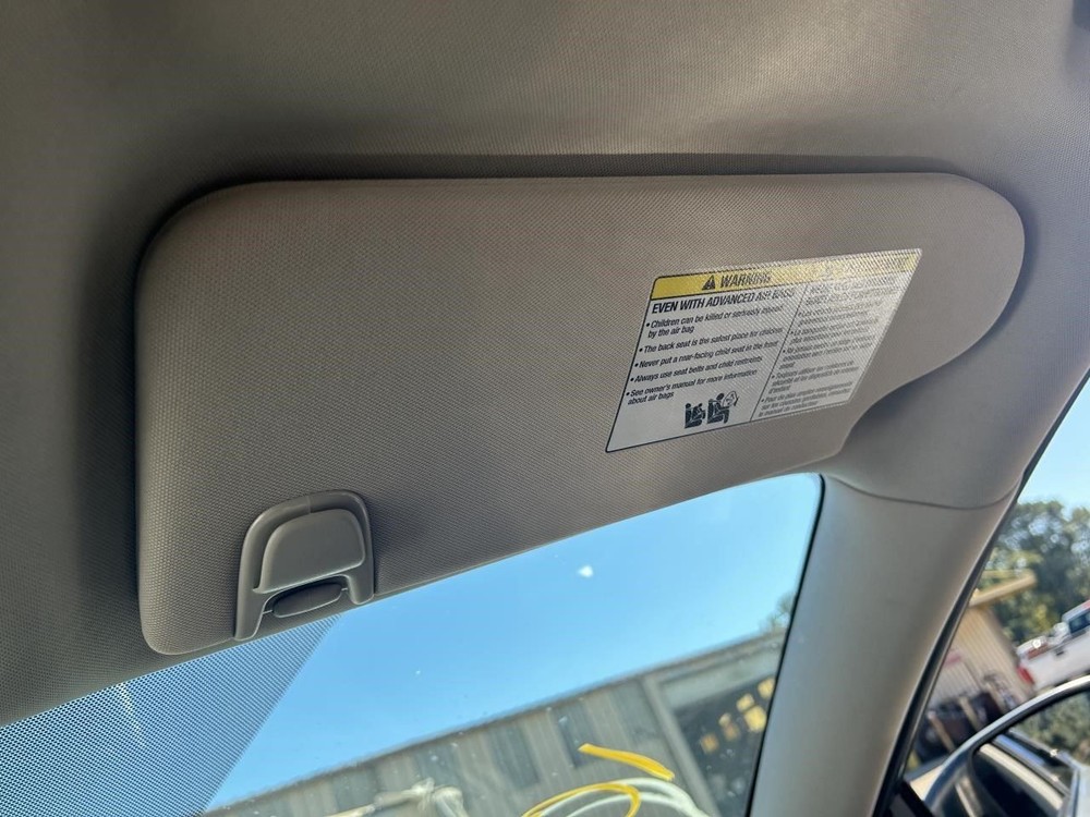 MURANO 2018 Fuse Box Cabin 104722486