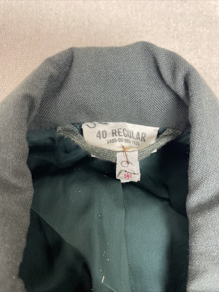 U.S Army Uniform Jacket Size 40 Regular